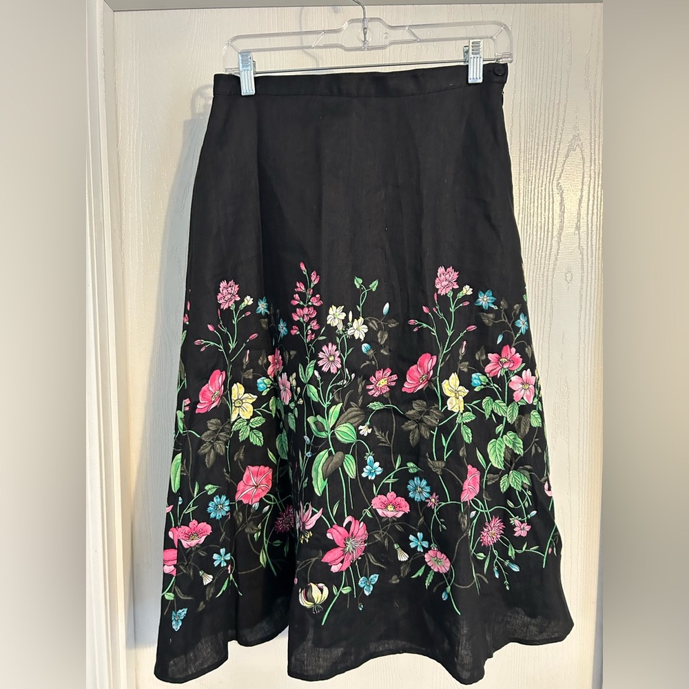 SilkLand | Black Skirt with Colorful Floral Design | Size 4